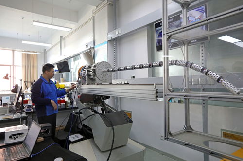 走進(jìn)上海交通大學(xué)機(jī)器人研究所